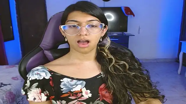 engielphoenis14 online show from 15, 12, 2025