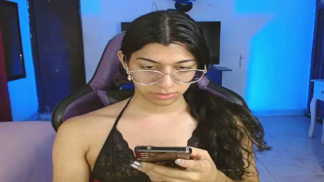 engielphoenis14 online show from 10, 2, 2026