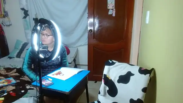 Snapshot of clayre_and_jill chatting on 5, 2, 2026 clayre and jill online show from 5, 2, 2026