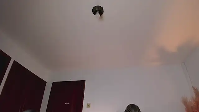 LucyJhonnsonn online show from 22, 12, 2024