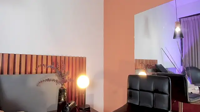 LucyJhonnsonn online show from 23, 3, 2025