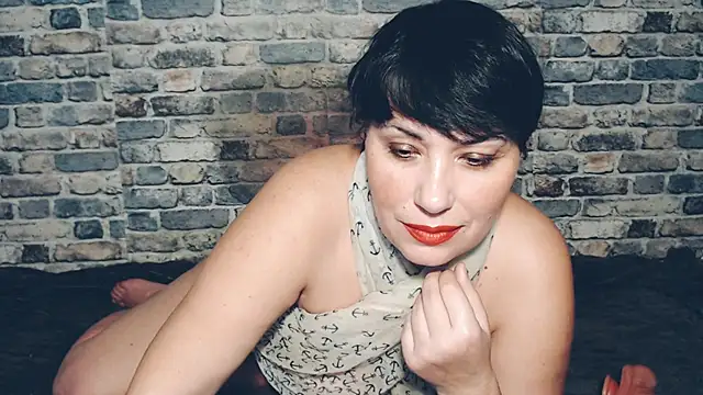 Snapshot of moly_rushh chatting on 15, 2, 2026 moly rushh online show from 15, 2, 2026