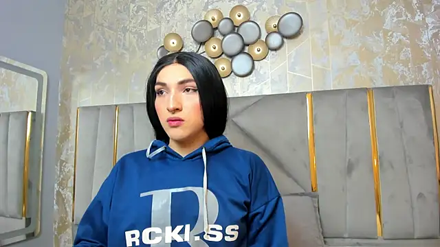 Snapshot of TomLondon_ chatting on 2, 2, 2025 TomLondon online show from 2, 2, 2025