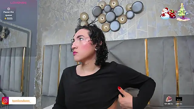 Snapshot of TomLondon_ chatting on 8, 2, 2025 TomLondon online show from 8, 2, 2025