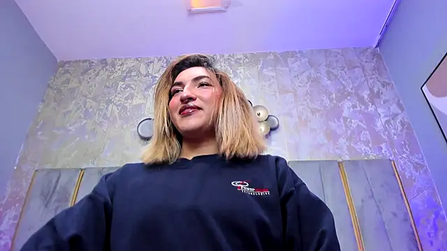 Snapshot of TomLondon_ chatting on 20, 11, 2025 TomLondon online show from 20, 11, 2025