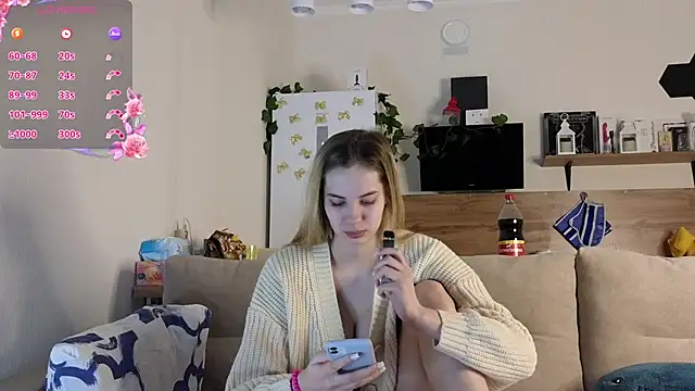 Girl alone home online show from 27, 2, 2025