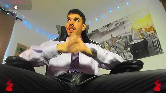 Snapshot of BRAYHAMBROWN chatting on 4, 10, 2025 BRAYHAMBROWN online show from 4, 10, 2025