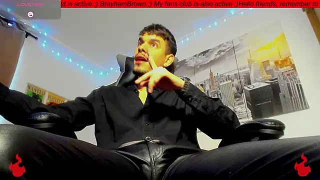 Snapshot of BRAYHAMBROWN chatting on 15, 10, 2025 BRAYHAMBROWN online show from 15, 10, 2025