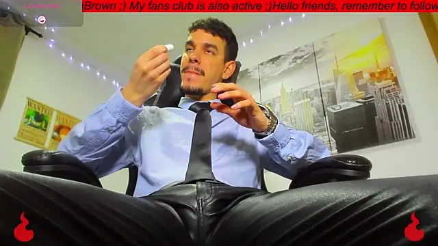 Snapshot of BRAYHAMBROWN chatting on 21, 10, 2025 BRAYHAMBROWN online show from 21, 10, 2025