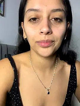 Snapshot of BrittanyDiaz chatting on 8, 10, 2025 BrittanyDiaz online show from 8, 10, 2025