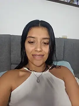 Snapshot of BrittanyDiaz chatting on 28, 10, 2025 BrittanyDiaz online show from 28, 10, 2025