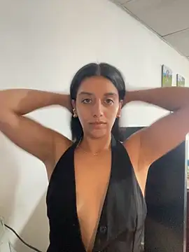 Snapshot of BrittanyDiaz chatting on 20, 11, 2025 BrittanyDiaz online show from 20, 11, 2025