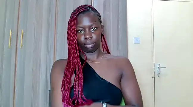 Snapshot of sweet_cherry888 chatting on 5, 12, 2024 sweet cherry888 online show from 5, 12, 2024