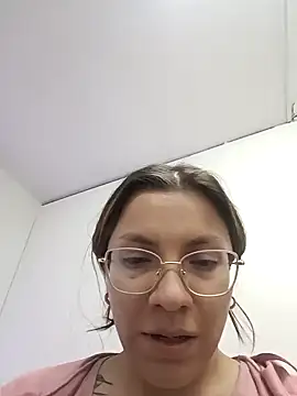 karlamorris  online show from 11, 1, 2025