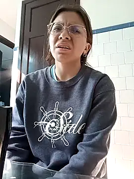 karlamorris  online show from 17, 1, 2025