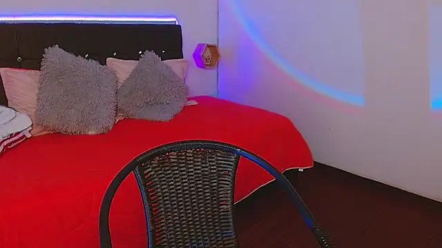 karlamorris  online show from 19, 3, 2025