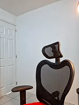 Snapshot of Andresarr93 chatting on 11, 9, 2025 Andresarr93 online show from 11, 9, 2025