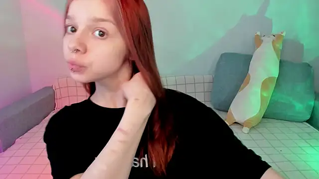 Snapshot of crystal_lilith chatting on 12, 1, 2025 crystal lilith online show from 12, 1, 2025