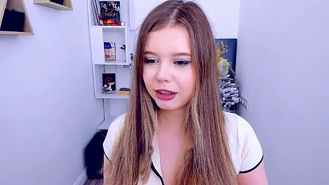 FollowLovee online show from 8, 1, 2025