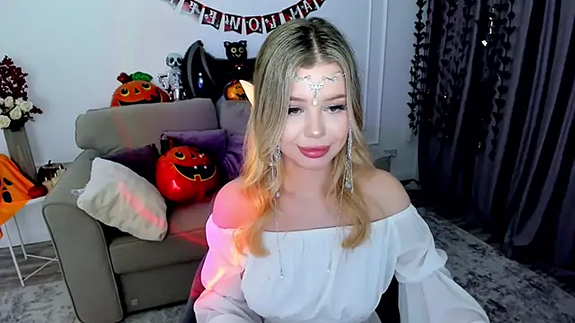 FollowLovee online show from 31, 10, 2025