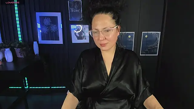 Anita Muse online show from 4, 1, 2025