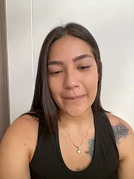 Latina vanessa online show from 26, 12, 2024