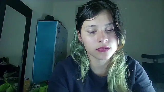 Snapshot of Elith_20 chatting on 7, 3, 2025 Elith 20 online show from 7, 3, 2025