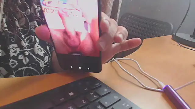 Snapshot of bbwxxx70 chatting on 24, 9, 2025 bbwxxx70 online show from 24, 9, 2025