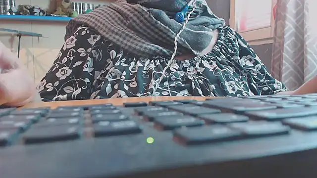 Snapshot of bbwxxx70 chatting on 9, 10, 2025 bbwxxx70 online show from 9, 10, 2025