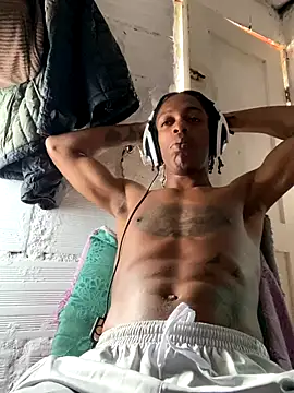 Larry-n-clouds online show from 23, 11, 2025