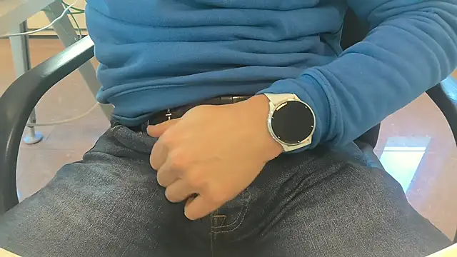 alessandroman2114 online show from 5, 2, 2026