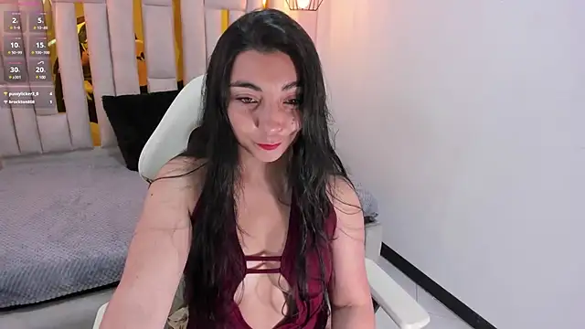 Karla hernandez  online show from 7, 1, 2025