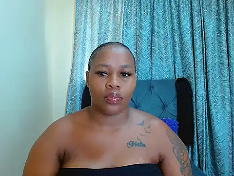 curvycloe1 online show from 24, 1, 2025