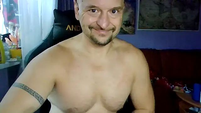 Snapshot of Sports-beast chatting on 17, 10, 2025 Sports-beast online show from 17, 10, 2025