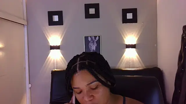 ashley Tompson1 online show from 11, 12, 2024