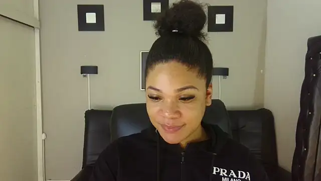 ashley Tompson1 online show from 30, 12, 2024