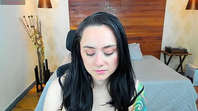 KatherineBond online show from 20, 12, 2024