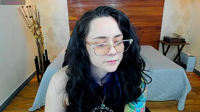 KatherineBond online show from 3, 1, 2025