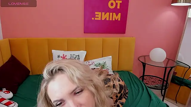 EvaMoran online show from 2, 12, 2024