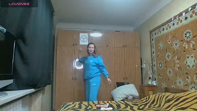 AnnaXLovers online show from 20, 10, 2025