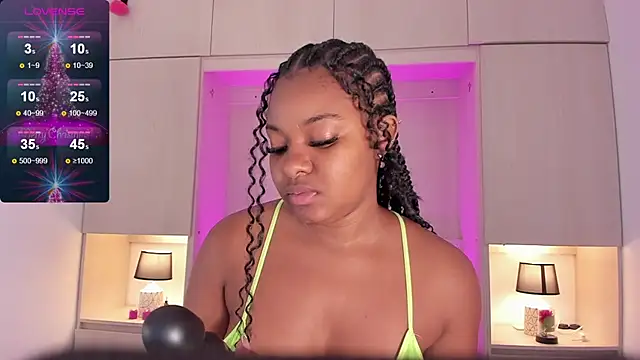 tamaraa smiith online show from 30, 12, 2024