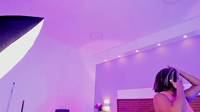 Snapshot of Adelehottman chatting on 17, 3, 2026 Adelehottman online show from 17, 3, 2026