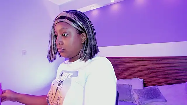 Snapshot of Adelehottman chatting on 18, 3, 2026 Adelehottman online show from 18, 3, 2026