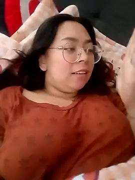 Peach-Lawrence online show from 13, 12, 2024