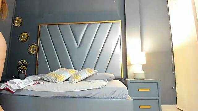 BrendaAdams  online show from 9, 11, 2025