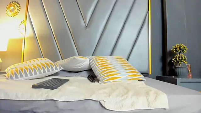 BrendaAdams  online show from 18, 3, 2026