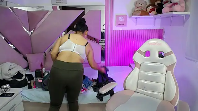  Miaaleon online show from 14, 10, 2025