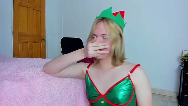 Snapshot of _Little_angel69 chatting on 24, 12, 2024  Little angel69 online show from 24, 12, 2024