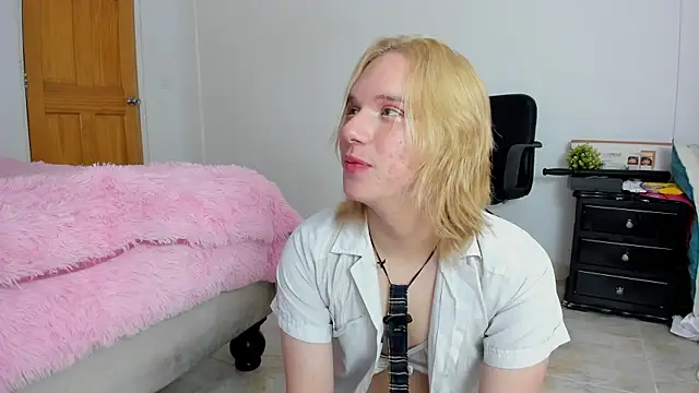 Snapshot of _Little_angel69 chatting on 21, 1, 2025  Little angel69 online show from 21, 1, 2025