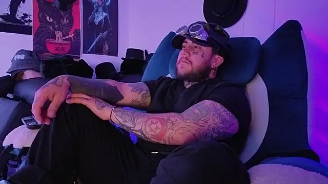 Ash gusbig online show from 5, 2, 2026